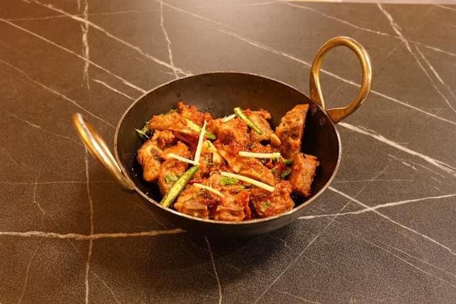 Yaran Restaurant - 1