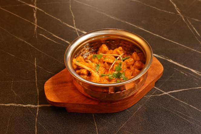 Yaran Restaurant - 2