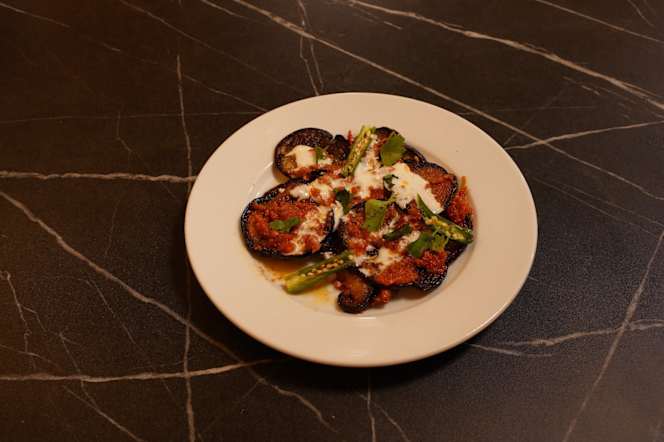 Yaran Restaurant - 9