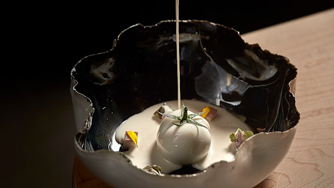 Smoked Room Madrid. Fire Omakase by Dani García - Madrid - 5