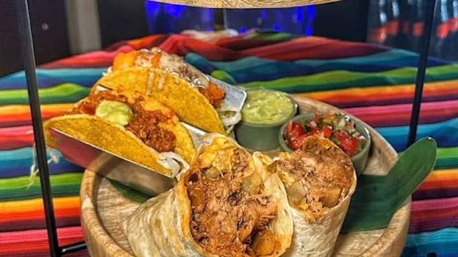 Cosmopolitan fusion Mexican grill - 3