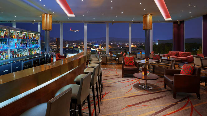 Hilton Zurich, Restaurant-Bar Horizon10 - 6