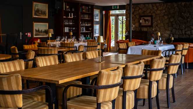 Bistro De Jockey Club - 6