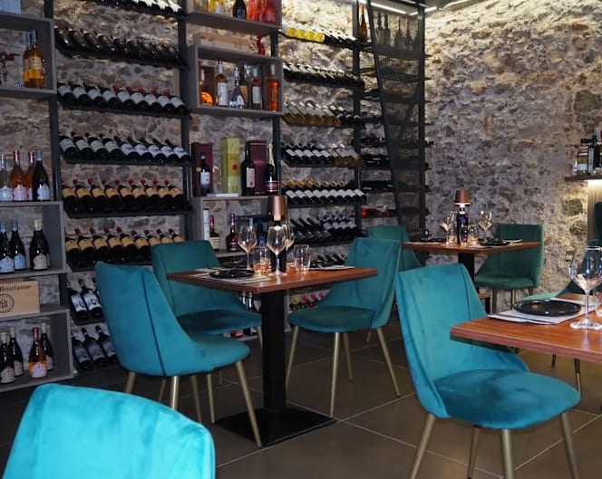 Divinosia Enoteca Bistrot - 0