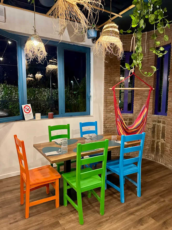 Larimar Restaurante Con Alma Latina - 1