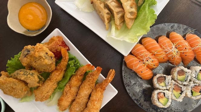 Sushi Resto - 0