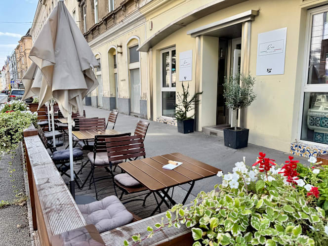 Raia - Cafe, Wein & Food - 8