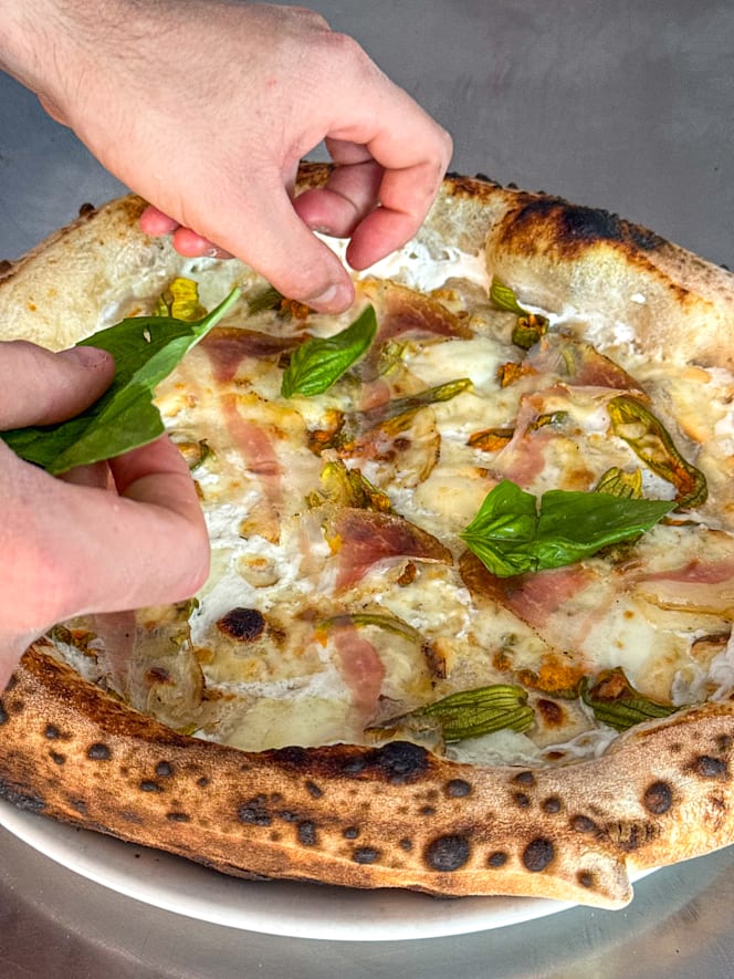 White Gold Pizzeria - 5