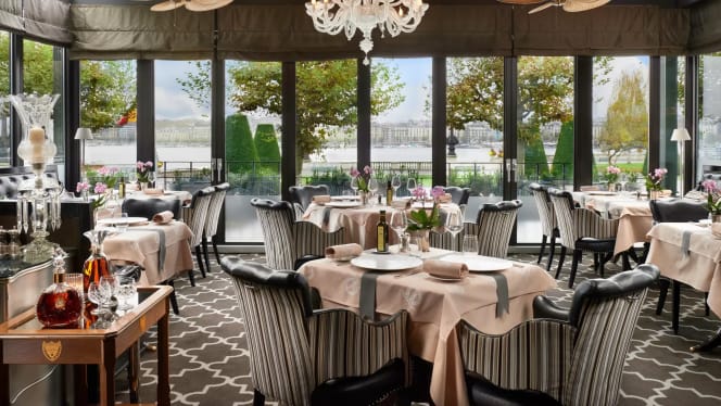 Windows Afternoon Tea at Hotel d'Angleterre - 6