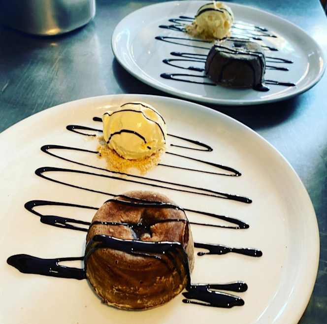 Blue Mare Fulham - 0