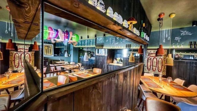 Lucas & Chris Restaurant (le Lc) - 1