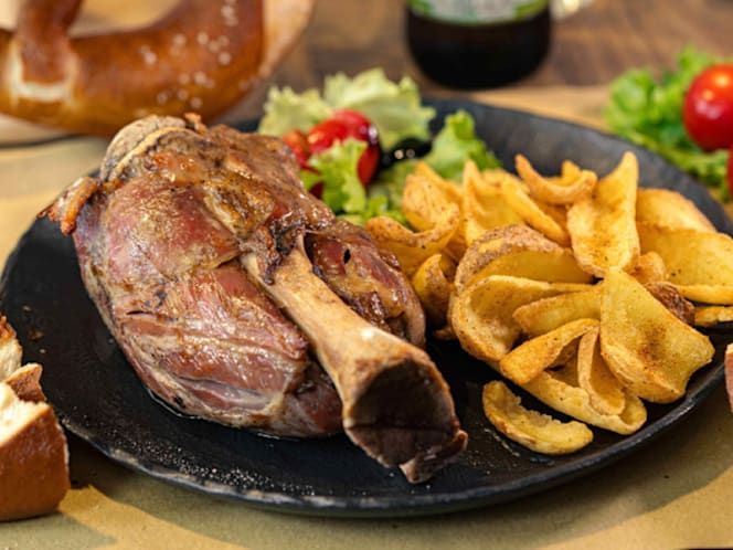 W11 Original Alpine Restaurant - 0