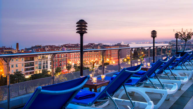 Le Moon Bar - Rooftop - 2