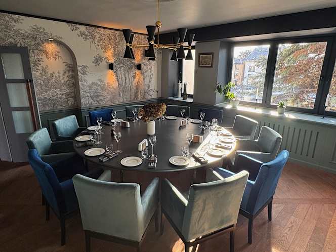 Seafood House Grill & Wine - 8