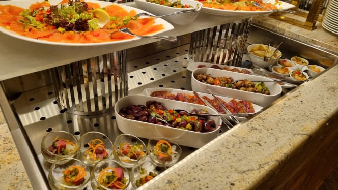 Rotisserie: Maritim Hotel Stuttgart - 9