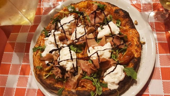 Il Vesuvio Pizzeria - 0