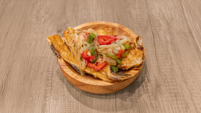 Zola Restaurant - 4
