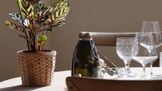 La Table 6.4 - 0