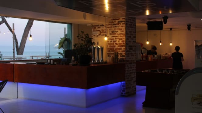 Doble A beach club - 4