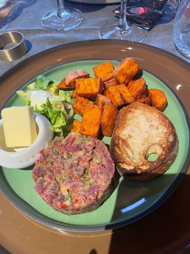 Restaurant La Grange by O Miura - 3