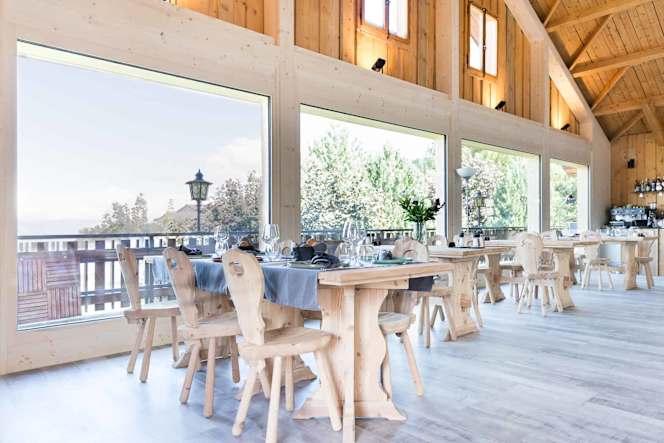 Restaurant La Grange by O Miura - 5