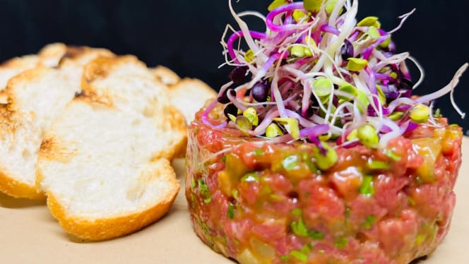 Hungry Gastro Food Bar - 2