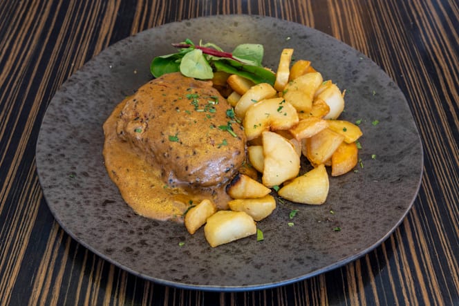 Stage Door Steakhouse & Bar - 4
