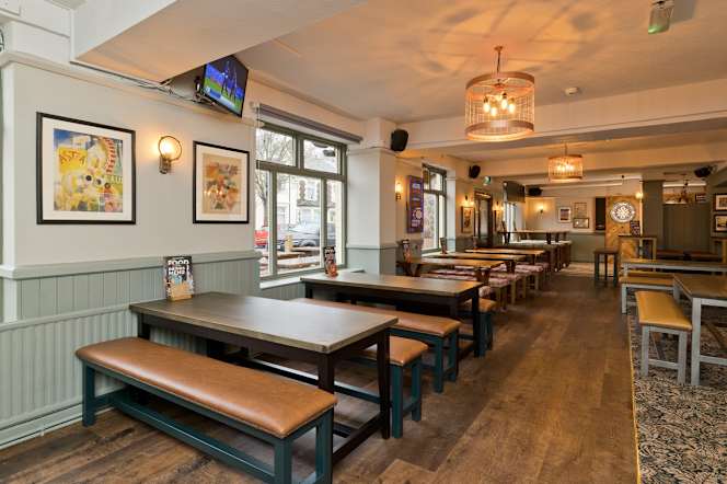 Mackintosh Hotel Cardiff - 5