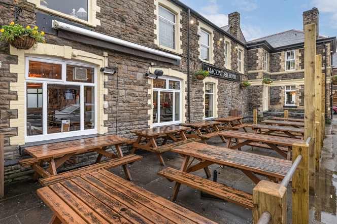 Mackintosh Hotel Cardiff - 1