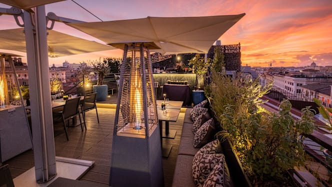 U-Terrace Bar & Restaurant - 9