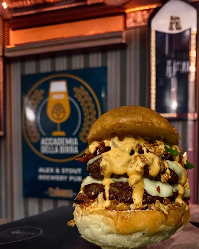 Alex & Stout - Irish Public House - 0