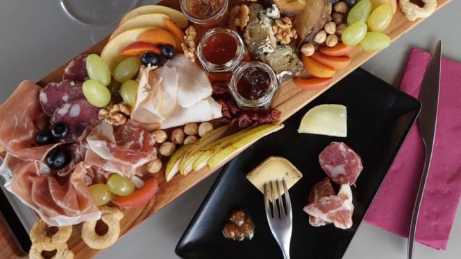 Tastuma Cheese&wine Bar - 1