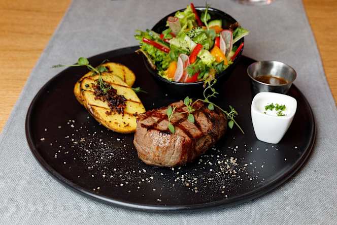 Restauracja Stek i Wino - 2