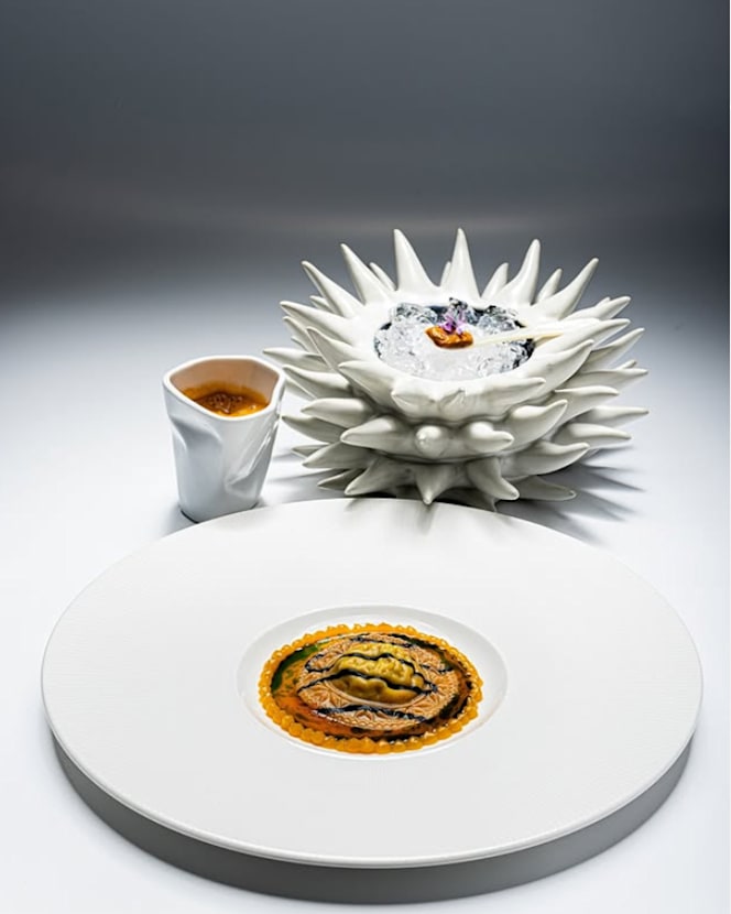 MDWA Restaurant - art & fine dining - 0