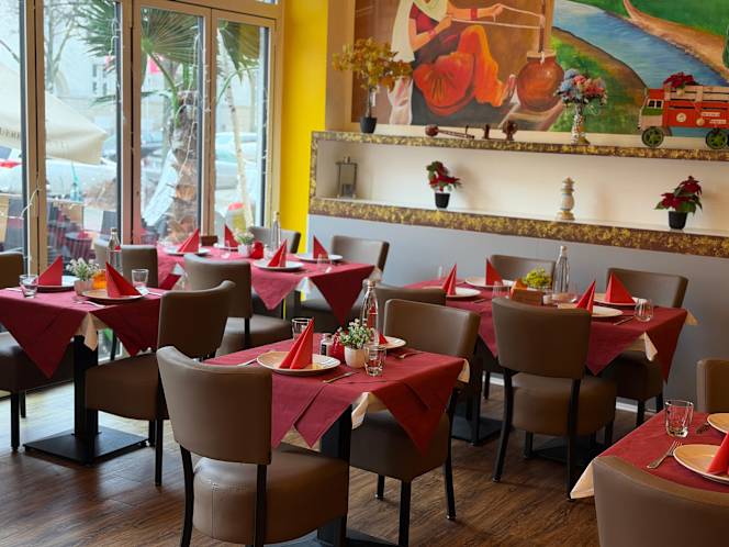 Punjab Haus Indisches Restaurant - 1