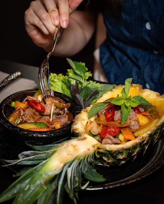 MIVU - Asian Kitchen & Bar - 2