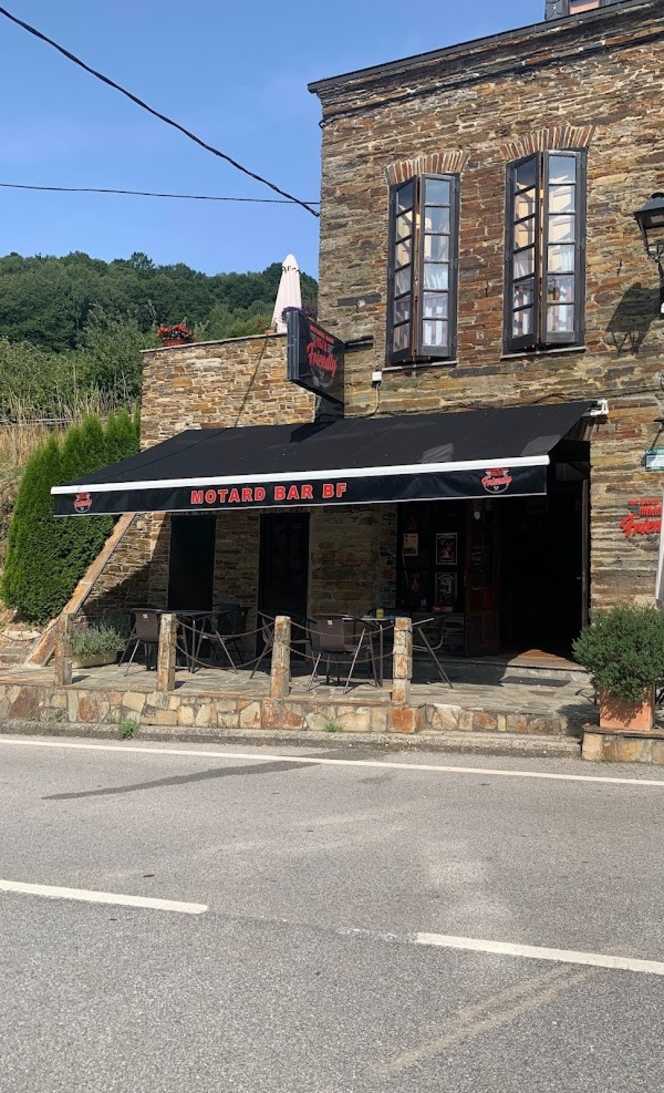 Motard Bar Biker Friendly - 2