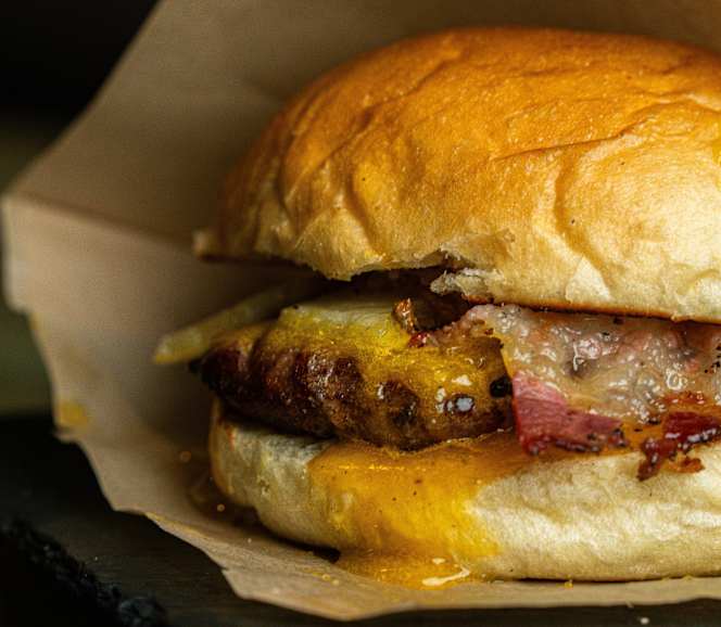 MoMo Concept Pub - 1