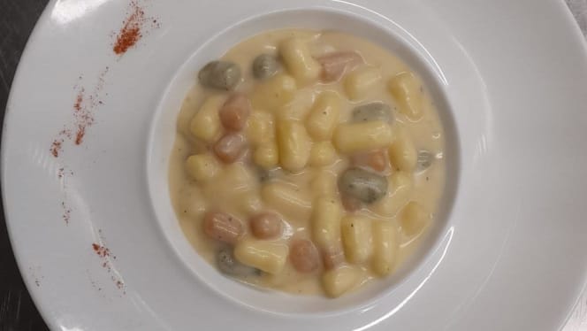 Trattoria Pizzeria La Scarpetta - 1