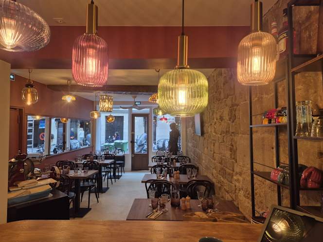 Le P'tit Bossu - Restaurant - Paris