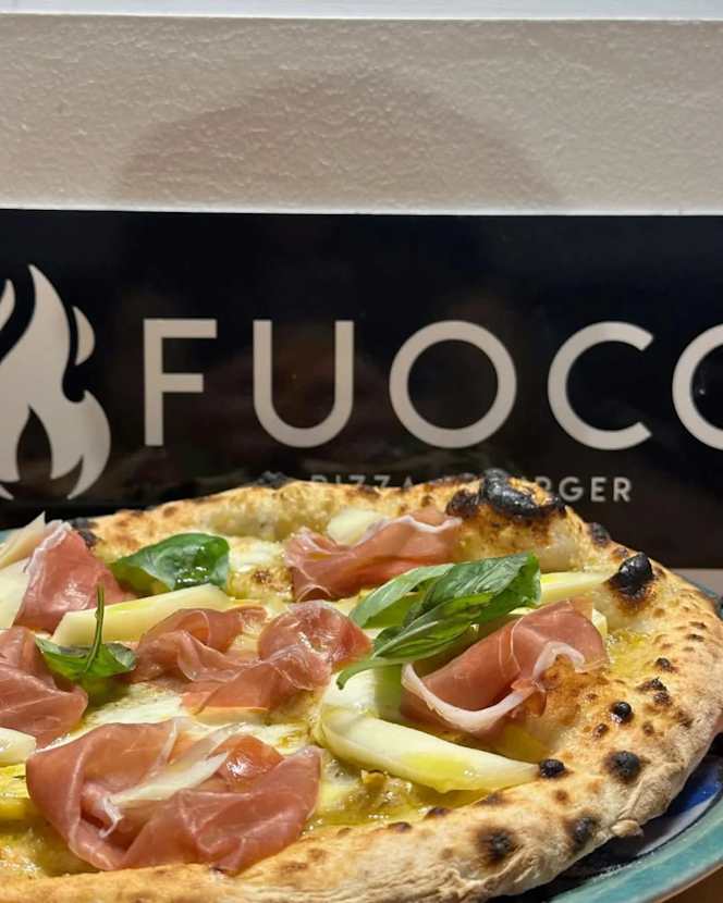 Fuoco Pizza & Burger - 1