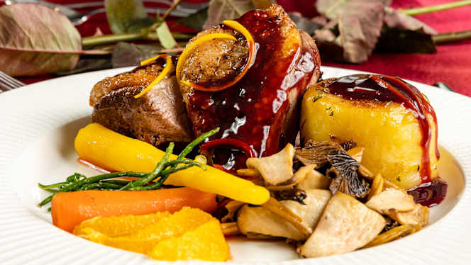 The Terrace Bar & Restaurant - 7