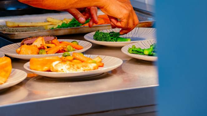 The Terrace Bar & Restaurant - 5