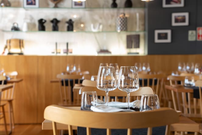 SEIS Garrafeira & Petiscos - Wine Bar - 6