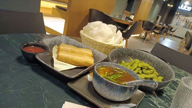 Golden Dragon - Asian Food - 9