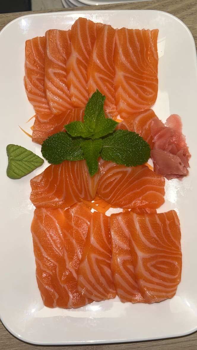 Golden Sushi - 3