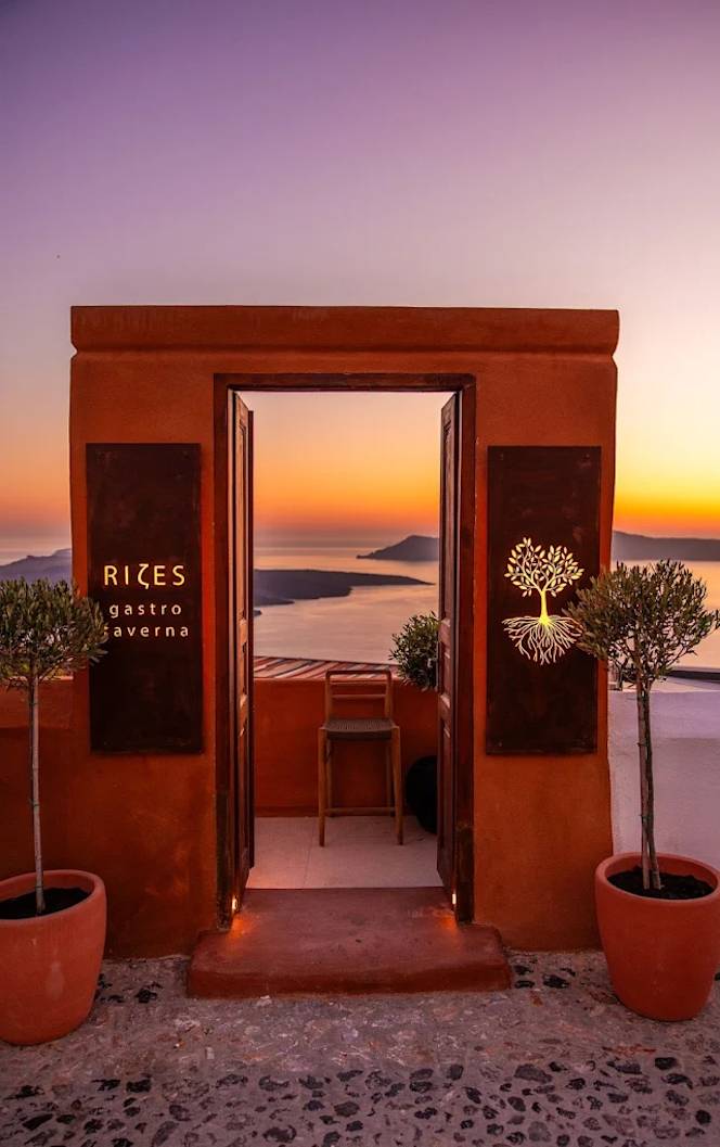 Rizes Gastro Taverna Santorini - 0