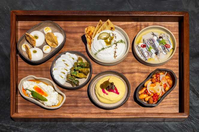 Rizes Gastro Taverna Santorini - 4