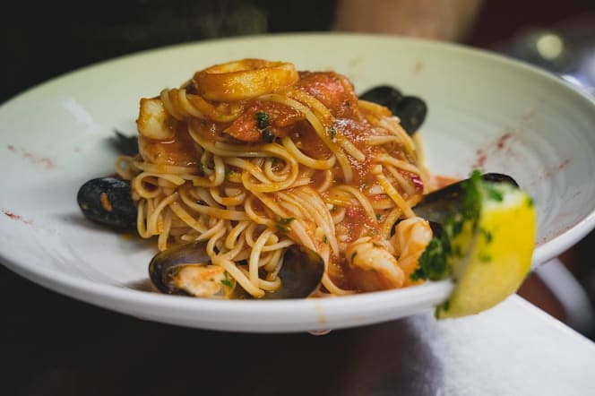 Casa Cento Italian Restaurant - 8