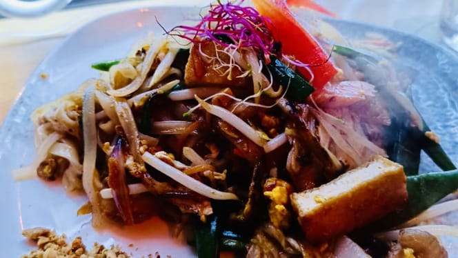 Le Bistro Thai - 4